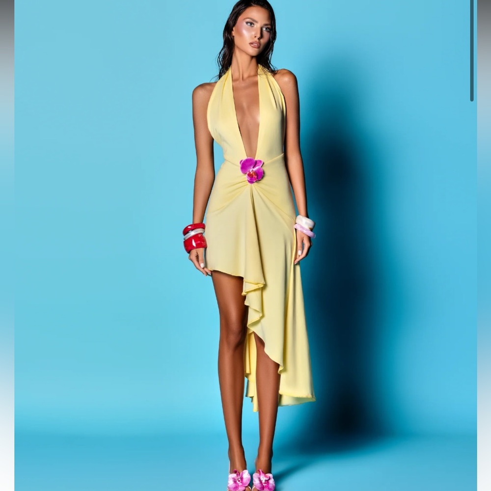 Yellow Halter Ruffle Asymmetrical Dress- Noemíe
